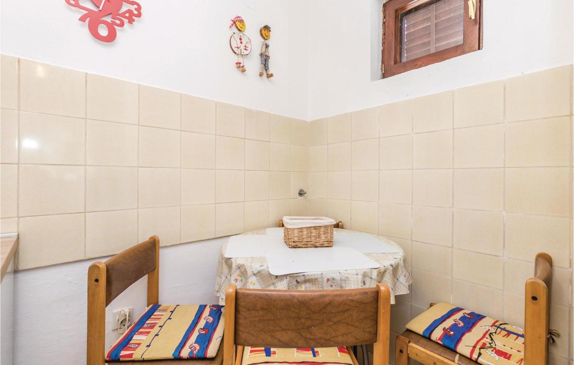 Stunning Apartment In Barbat-Rab With Wifi Barbat na Rabu Extérieur photo