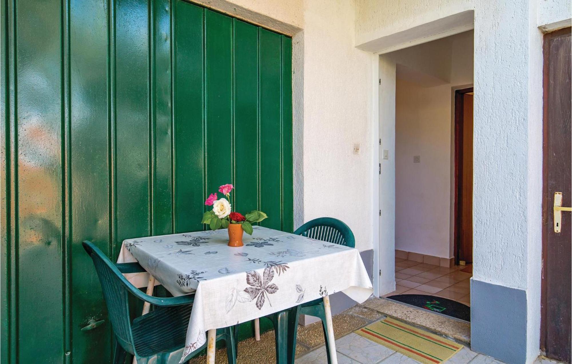 Stunning Apartment In Barbat-Rab With Wifi Barbat na Rabu Extérieur photo